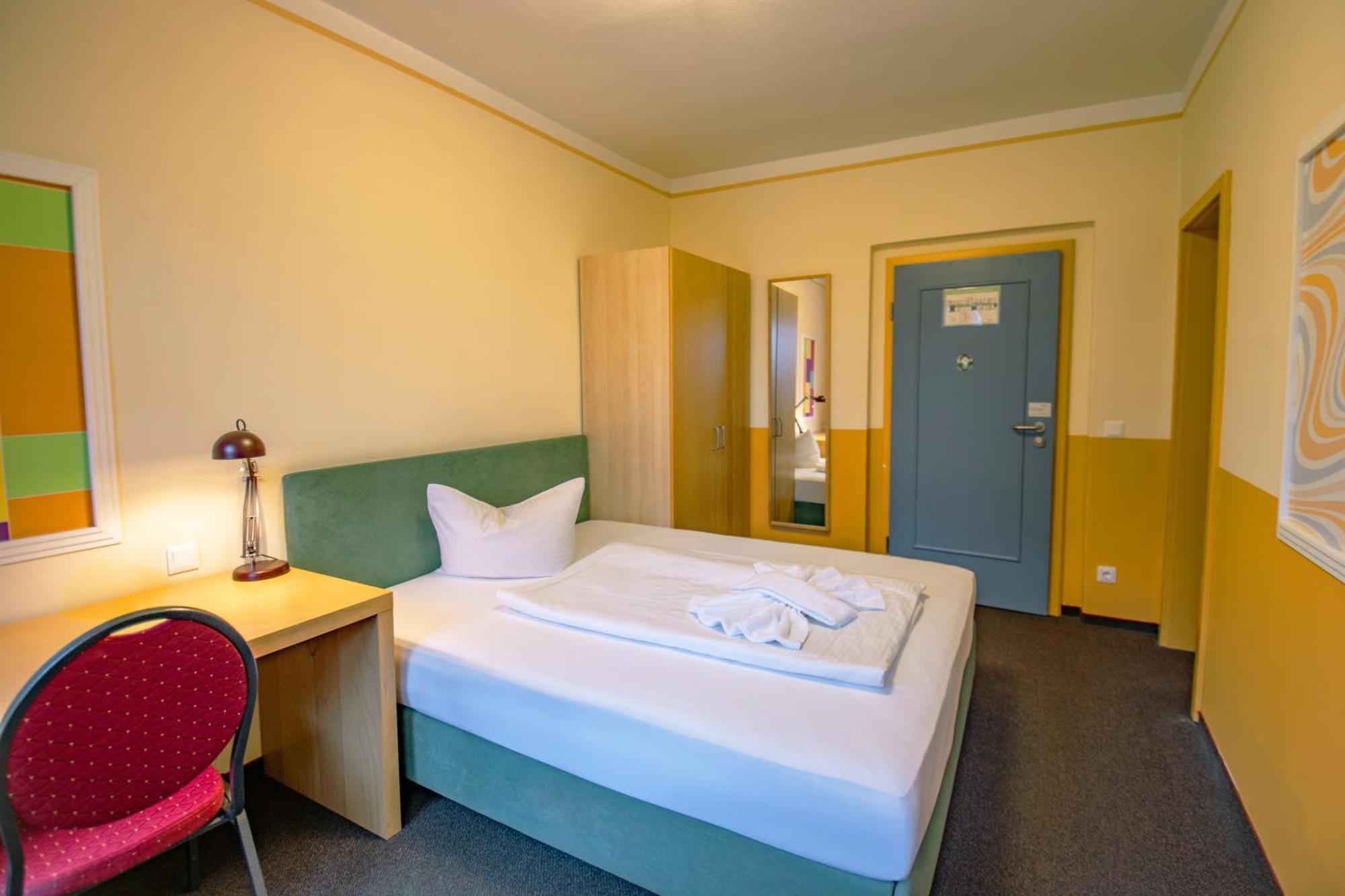 Hotel Schloss Nebra Exterior photo